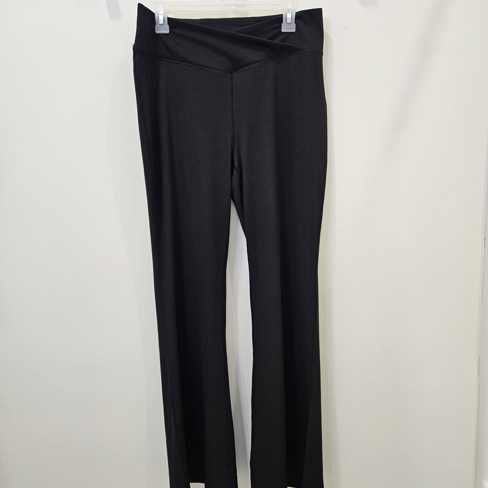 HALARA Black Flared Yoga Pants. Size XL